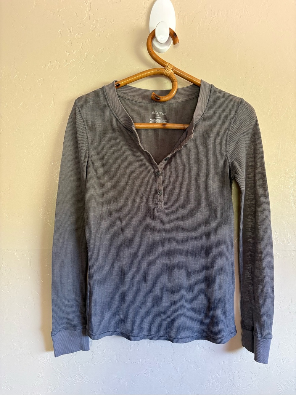 Xhilaration Henley Waffle Knit Lightweight Burnout Grey Long Sleeve Shirt Size M